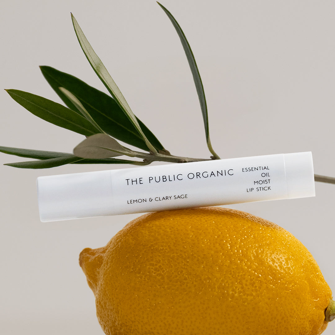 ひと塗りで心も満たす「精油モイストリップスティック」リニューアル